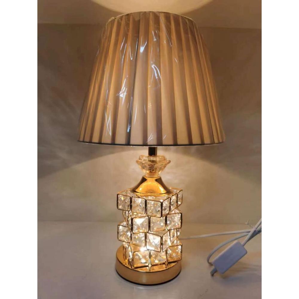 LAMPE DE TABLE EN CRISTAL MODERNE